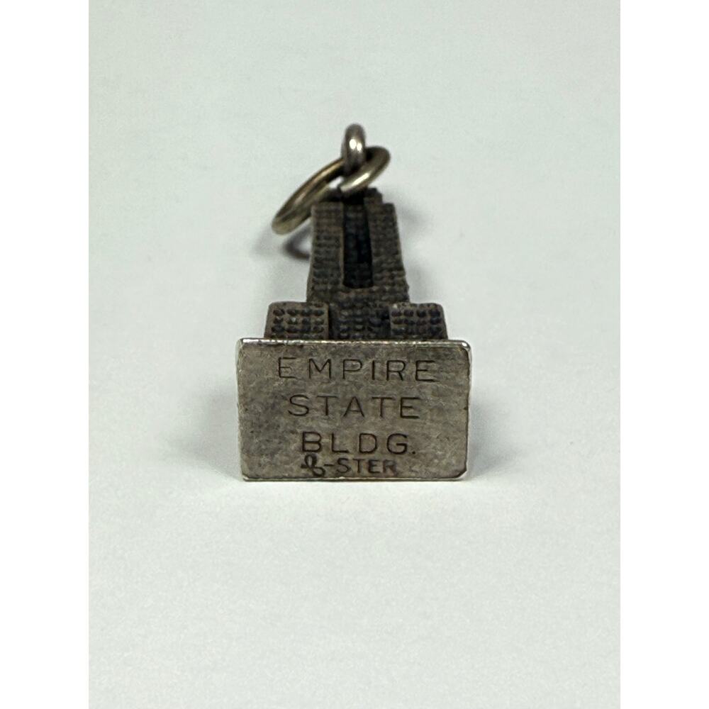 Vintage Beau Empire State Building New York 925 Sterling Charm 4.16grams (22)